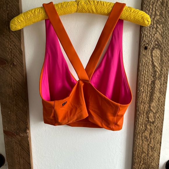 Jolyn Biarritz Swim Top Women’s size medium - Picture 5 of 8